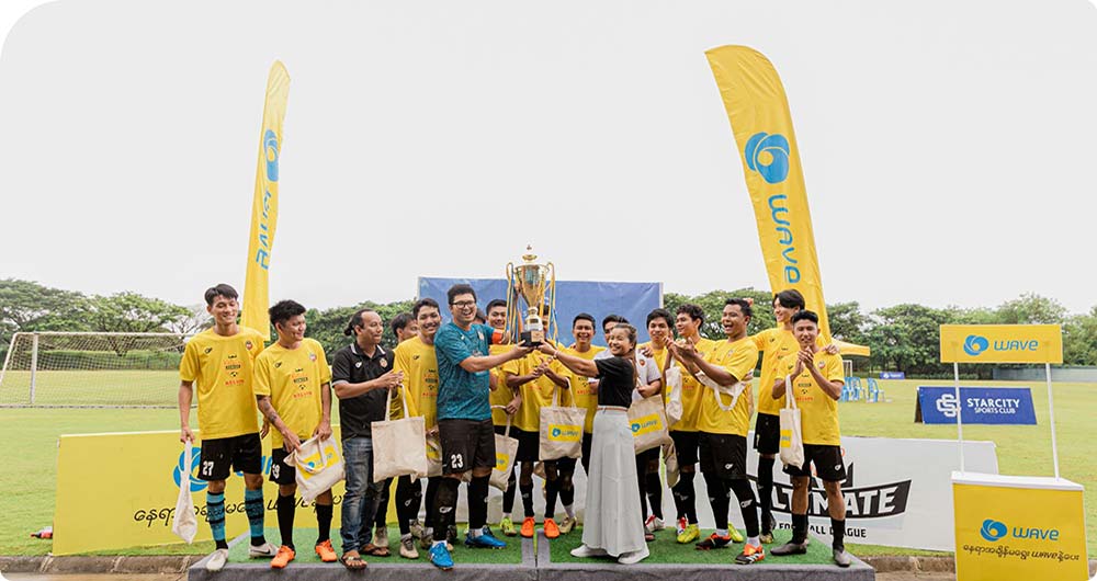 Celebrates the Grand Finale of UFL Season IV!